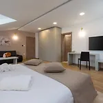 Filton With Private Pool, Sauna, Pool And Jacuzzi Willa *