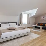 Filton With Private Pool, Sauna, Pool And Jacuzzi