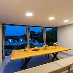 Filton With Private Pool, Sauna, Pool And Jacuzzi *