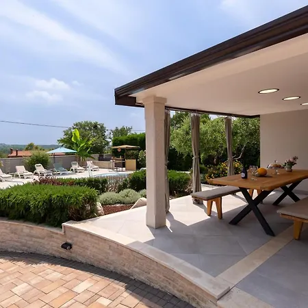 Filton With Private Pool, Sauna, Pool And Jacuzzi * Markovac