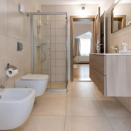 Villa Filton With Private Pool, Sauna, Pool And Jacuzzi *