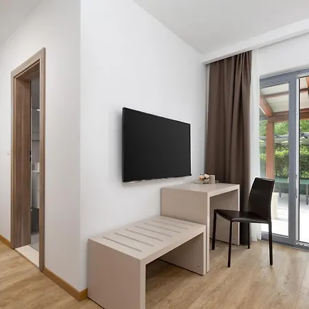 Villa Filton With Private Pool, Sauna, Pool And Jacuzzi Markovac